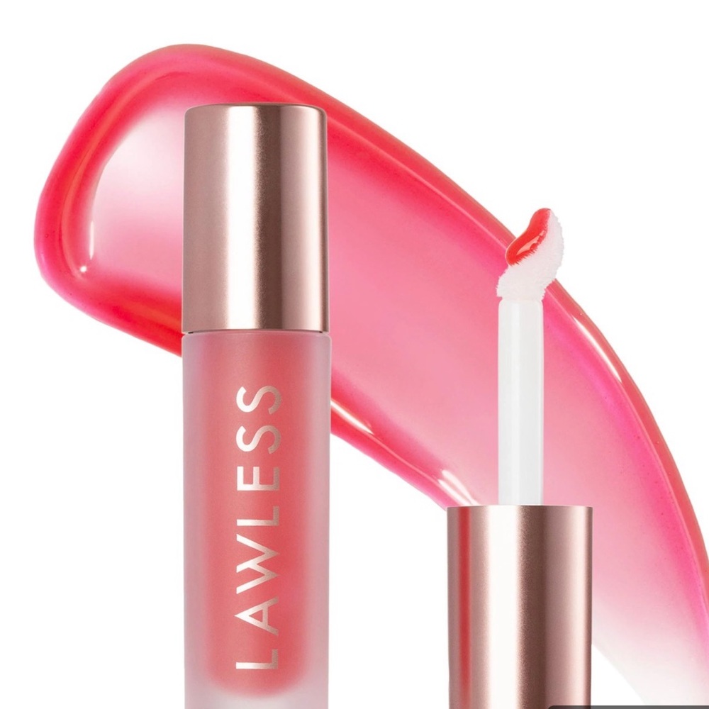 💎 LAWLESS Forget The Filler Lip Plumper Line Smoothing Gloss in Cherry Vanilla